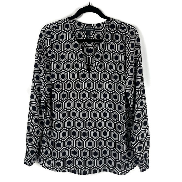 INC Geometric Black White Print V-Neck Pullover Long Sleeve Blouse Top Size 10 - Picture 1 of 9